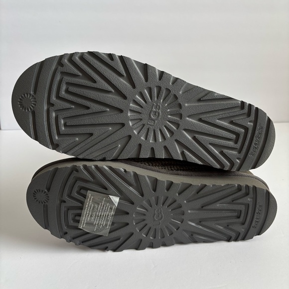 UGG Gray Classic Cardi Cabled Knit Boots Size 10 NEVER WORN - Picture 9 of 14